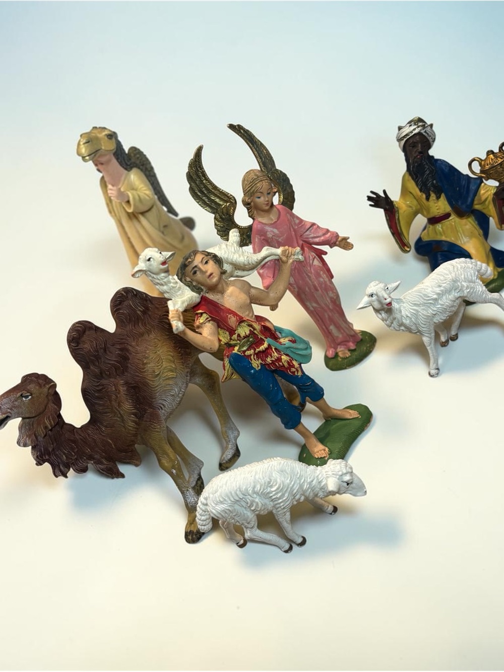 Hand-Painted Nativity Figurine Set - Multicolor Shepherds & Animals